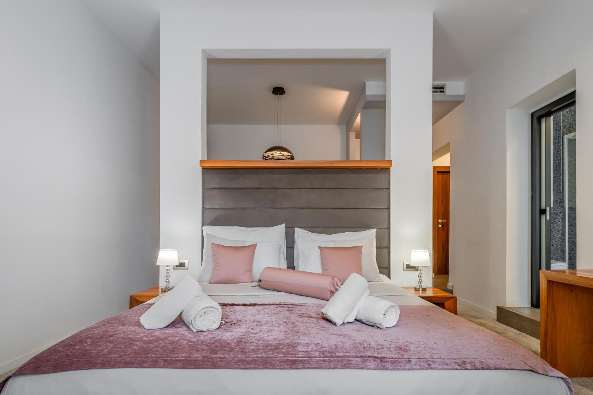 Starlight Luxury Suites Split Exterior foto
