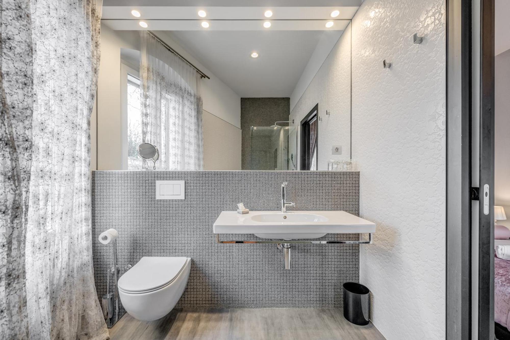 Starlight Luxury Suites Split Exterior foto