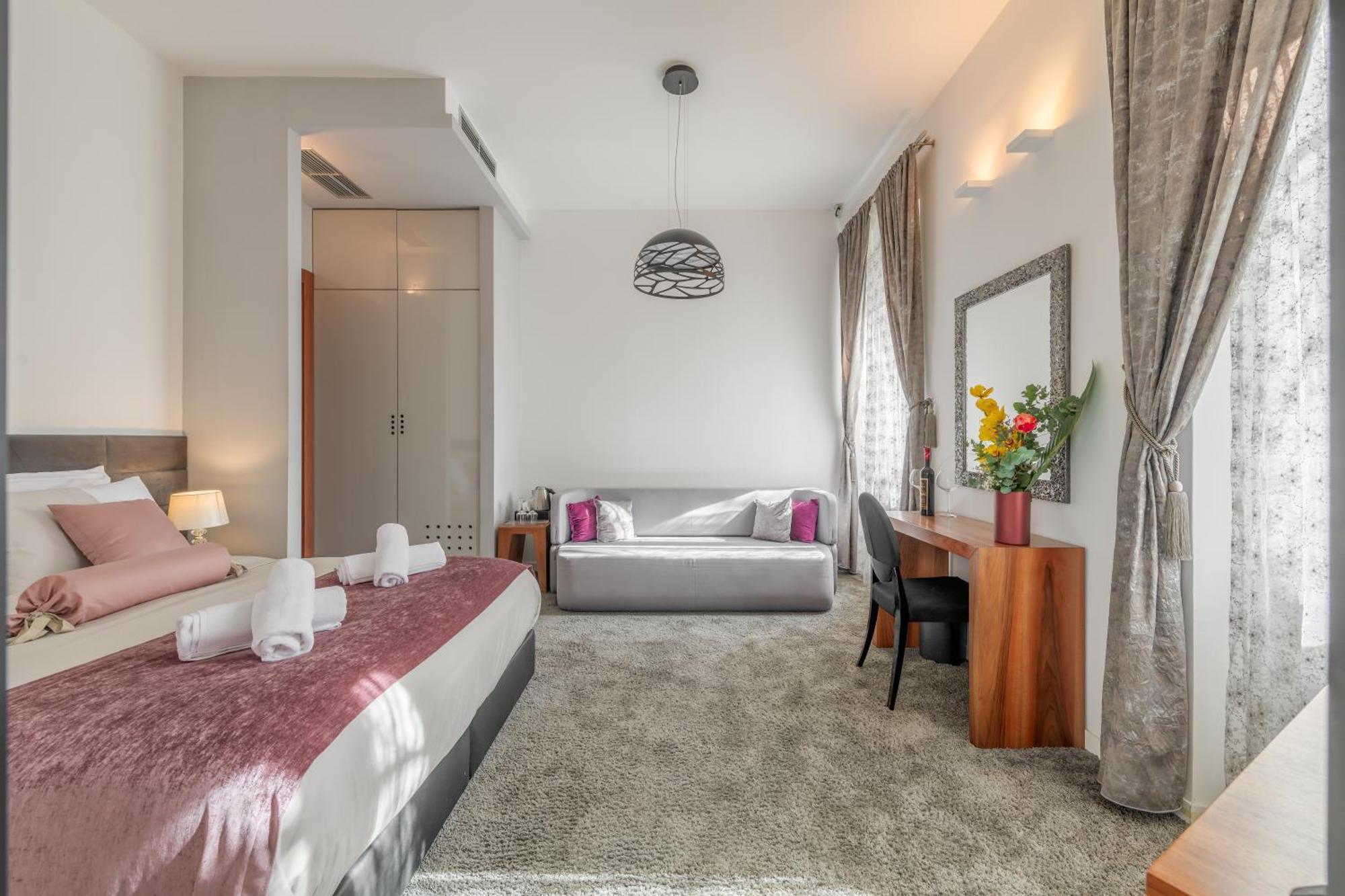 Starlight Luxury Suites Split Exterior foto