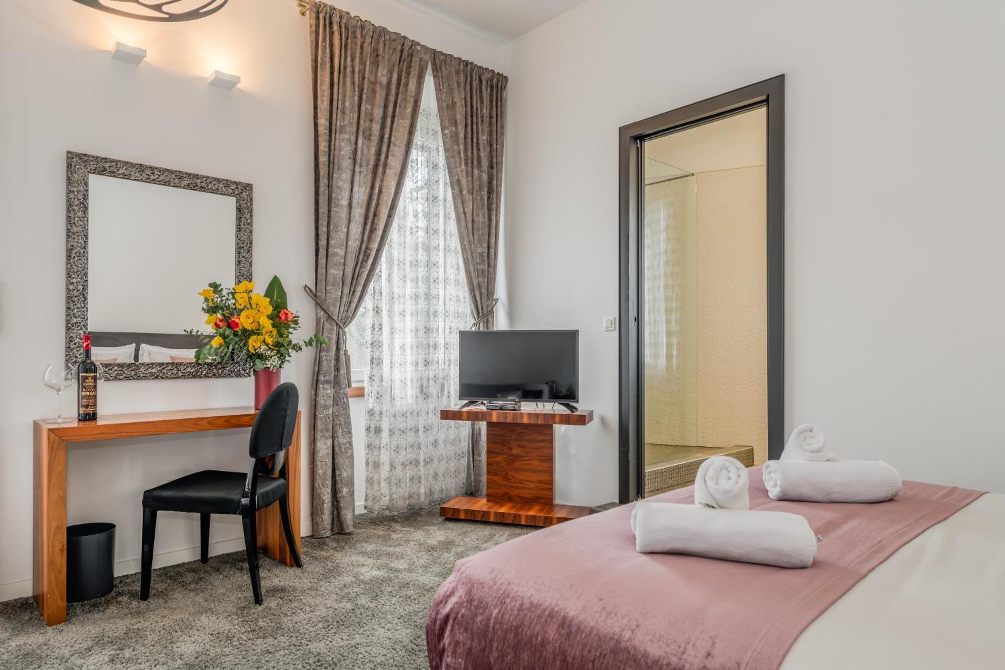 Starlight Luxury Suites Split Exterior foto